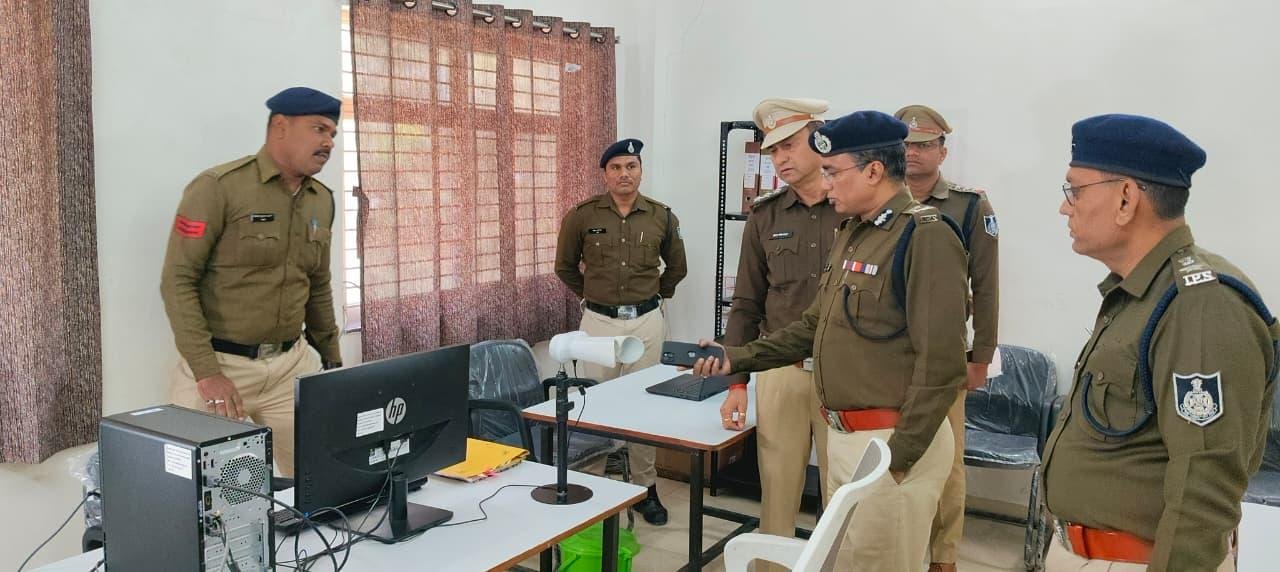 इंदौर रेंज आईजी का बुरहानपुर दौरा, औचक निरीक्षण को लेकर अलर्ट रहें पुलिस अफसर, जवान