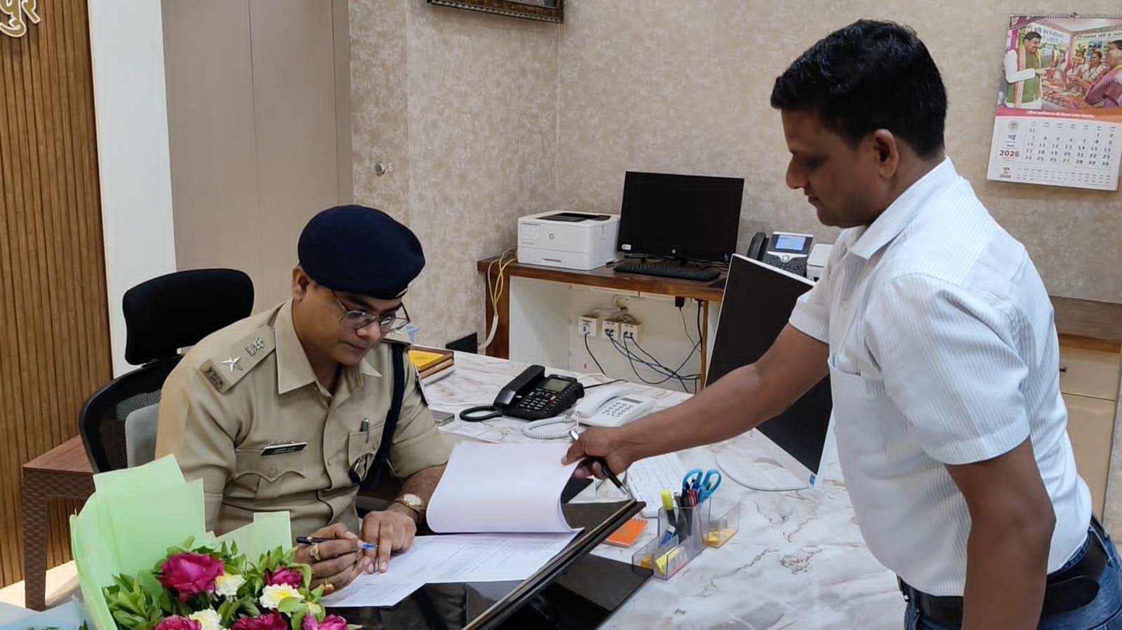 नवागत पुलिस अधीक्षक श्री आशुतोष बागरी ने जिला बुरहानपुर पुलिस अधीक्षक का पदभार किया ग्रहण