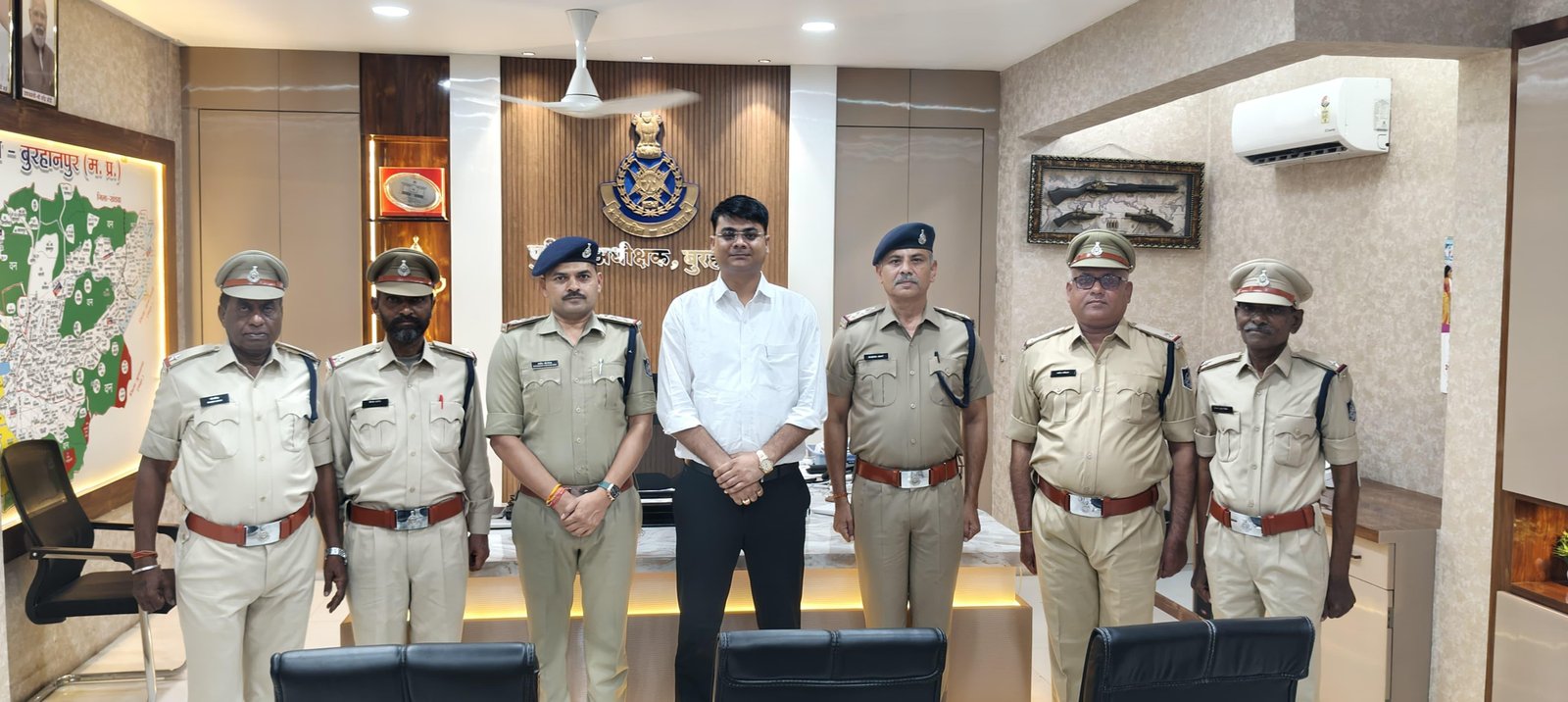 पदोन्नति के साथ बढ़ी जिम्मेदारी, 6 प्रधान आरक्षकों को मिले सहायक उप निरीक्षक के सितारे