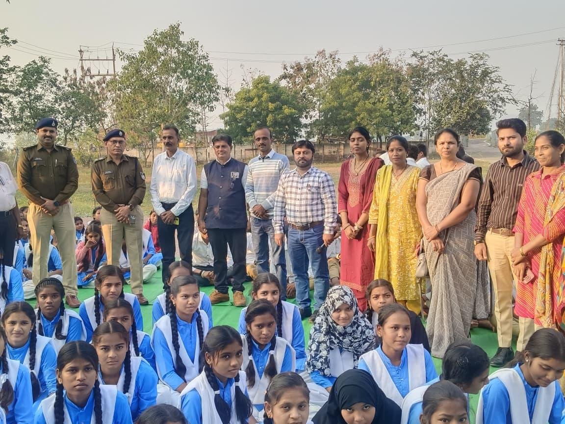 पुलिस अधीक्षक देवेंद्र पाटीदार ने बच्चो को दिये सुरक्षा हेतु आवश्यक सुझाव
