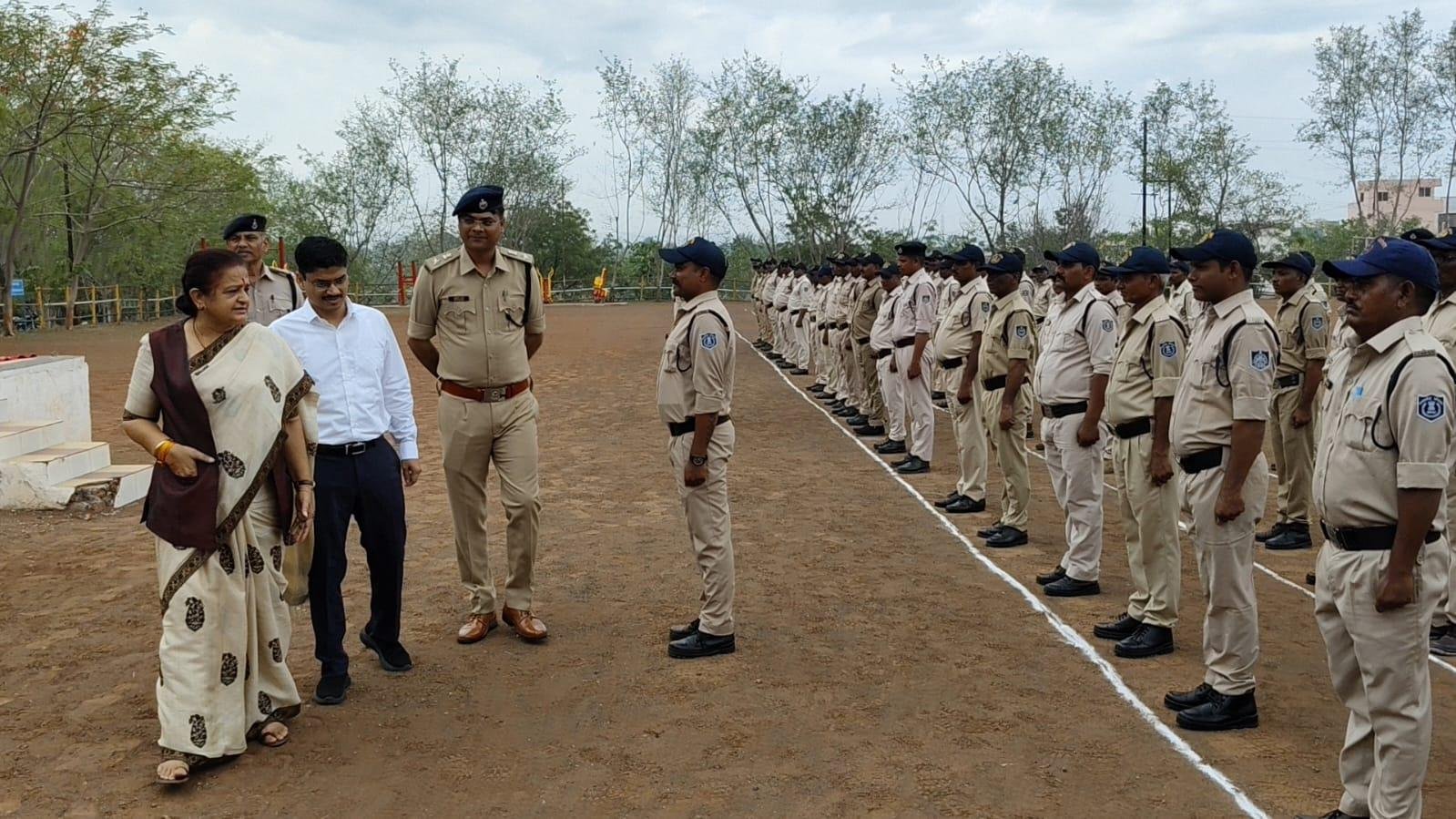 कोटवारों एवं नगर सुरक्षा समिति सदस्यों को 07 दिवसीय विशेष पुलिस अधिकारी (SPO) प्रशिक्षण कार्यक्रम संपन्न