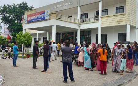 नर्मदापुरम में कुचबंदिया समाज का आक्रोश सड़क पर दिखाई दिया