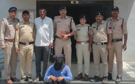 अंतर्राज्यीय अवैध हथियार तस्कर के विरुद्ध थाना खकनार की प्रभावी कार्यवाही, आरोपी के कब्जे से 07 हस्तनिर्मित पिस्टल 02 खाली मैगजीन जब्त