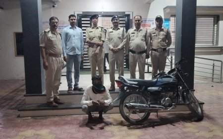 थाना कोतवाली पुलिस द्वारा मोटरसाइकिल चोरों के विरुद्ध कार्रवाई, 03 आरोपीयो को गिरफ्तार कर 01 मोटर साईकिल की जप्त