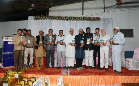 दारुस्सुरूर एजुकेशन एंड वेलफेयर सोसायटी के दस वर्षीय जश्न-ए-तक़मील का भव्य आयोजन
