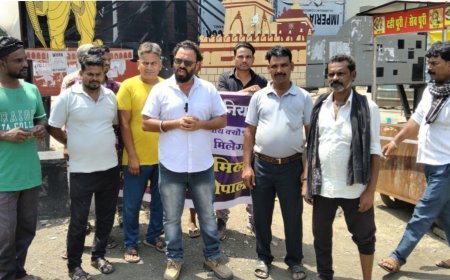 बहादरपुर सूत मिल के मजदूरों की आवाज लेकर मजदूर यूनियन अध्यक्ष ठाकुर प्रियांक सिंह भोपाल पहुंचे, किया उग्र प्रदर्शन