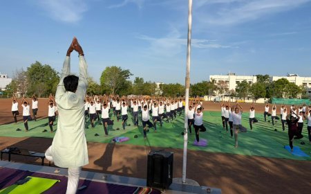 अंतर्राष्ट्रीय योग दिवस पर बुरहानपुर पुलिस द्वारा सामूहिक योगाभ्यास