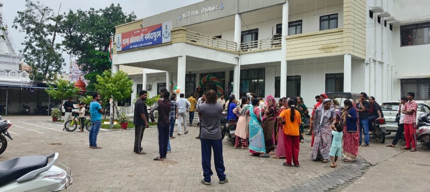 नर्मदापुरम में कुचबंदिया समाज का आक्रोश सड़क पर दिखाई दिया