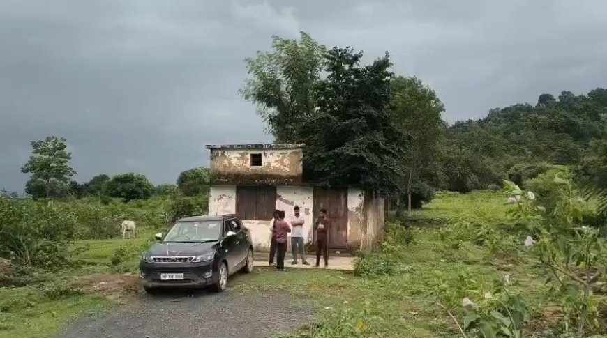 बारिश की वजह से गिरी मकान की।दीवार मलबे में दबी महिला, दर्दनाक मौत..