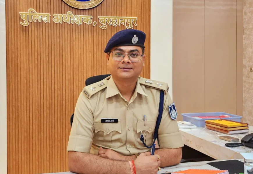 बुरहानपुर पुलिस की सोशल मीडिया यूजर्स को चेतावनी, भड़काऊ पोस्ट पर होगी सख्त कार्रवाई