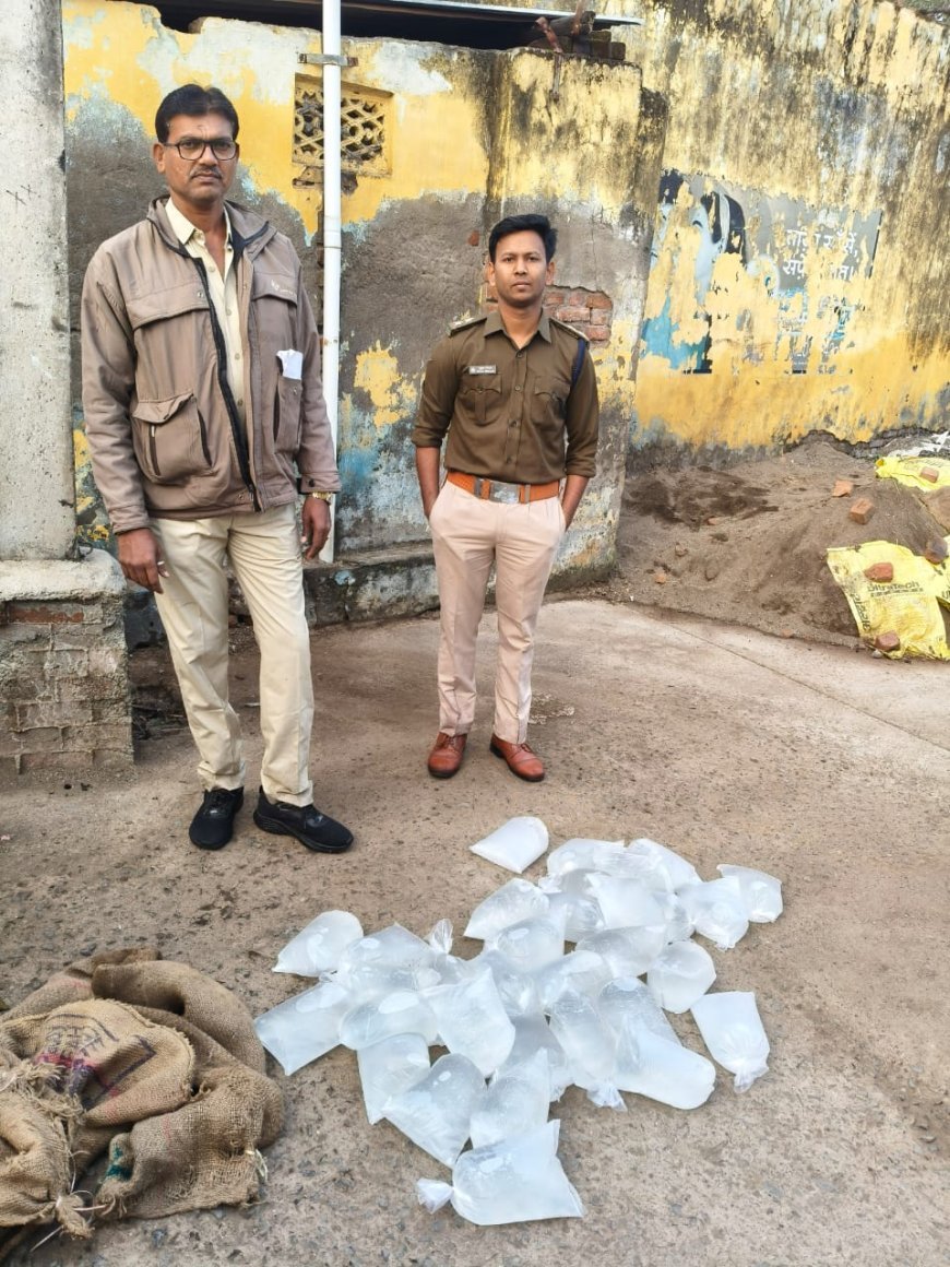 अवैध मदिरा संग्रहण एवं विक्रय के विरुद्ध आबकारी विभाग की लगातार कार्रवाई